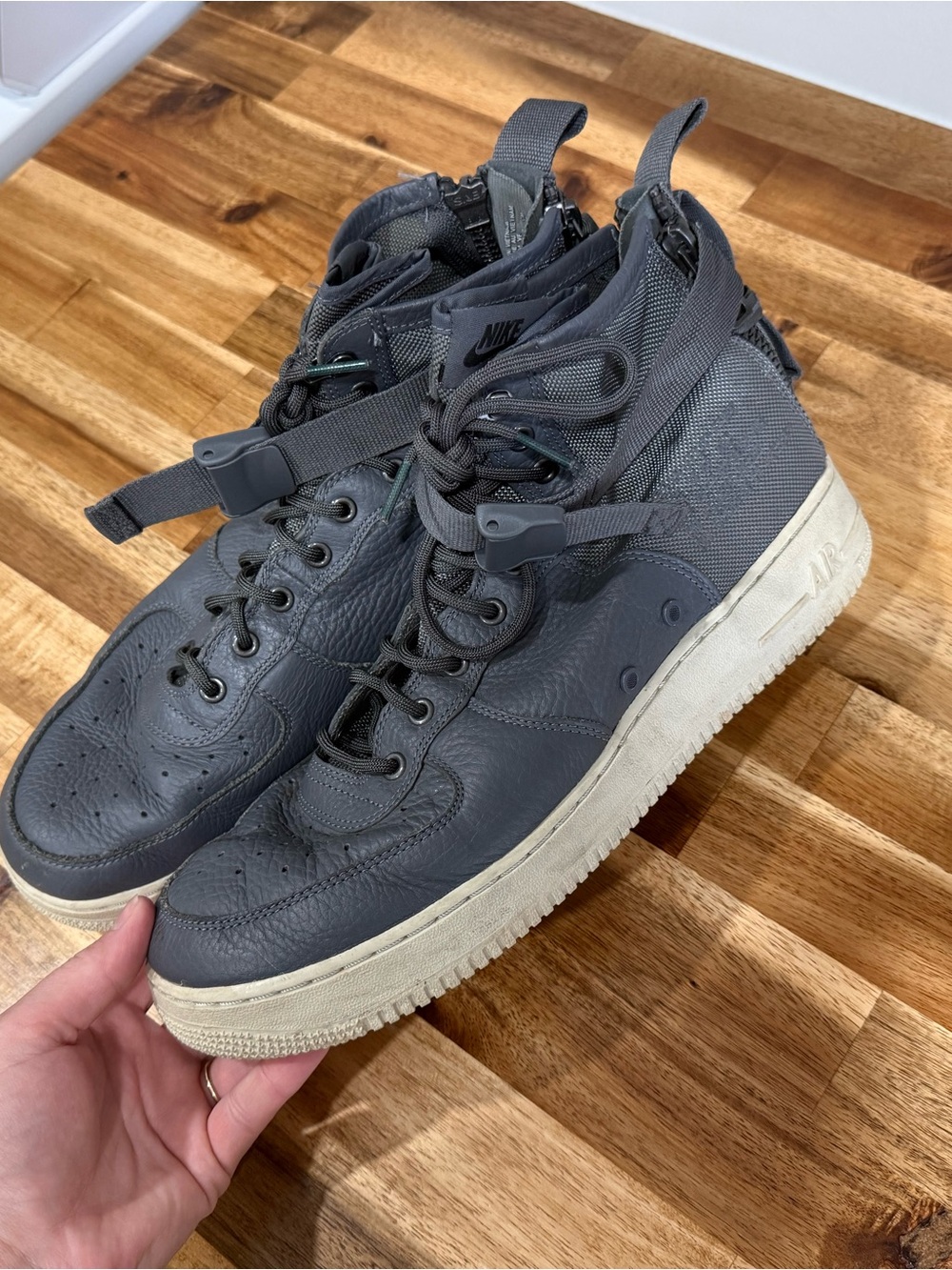 Nike Men’s Gray SF Air Force High-Top Sneakers
